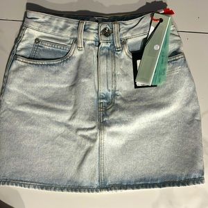 Jean skirt off white brand new with tags bought in Europe size 40